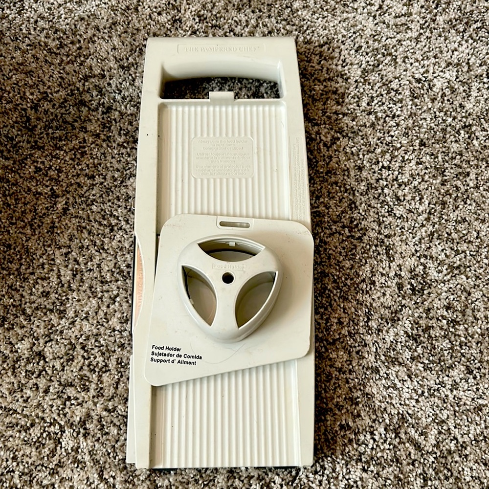 Pampered chef slicer